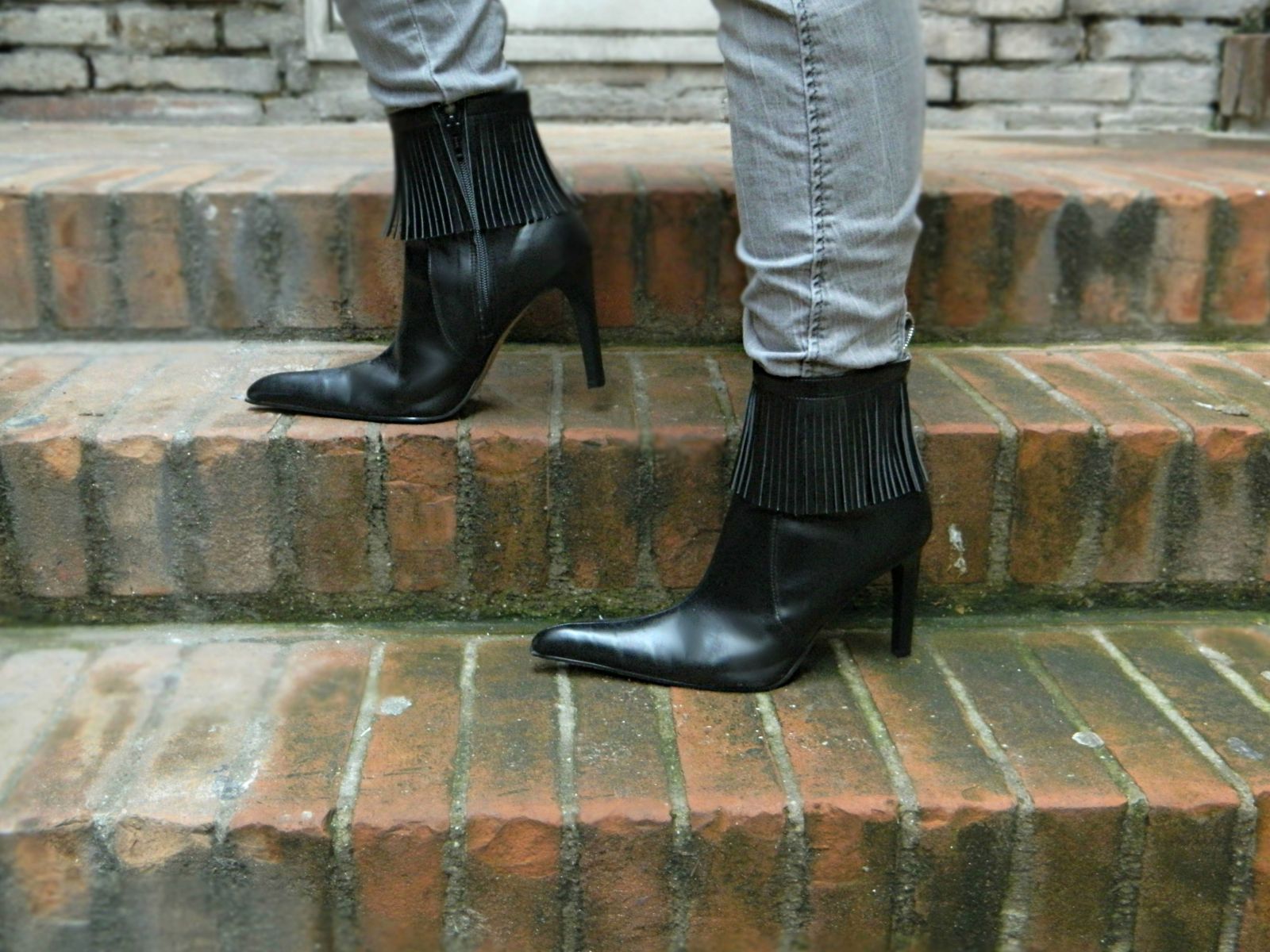 Image and video hosting by TinyPic